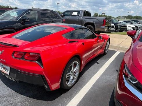Used 2017 Chevrolet Corvette Stingray Coupe w/ 1LT RWD image 3