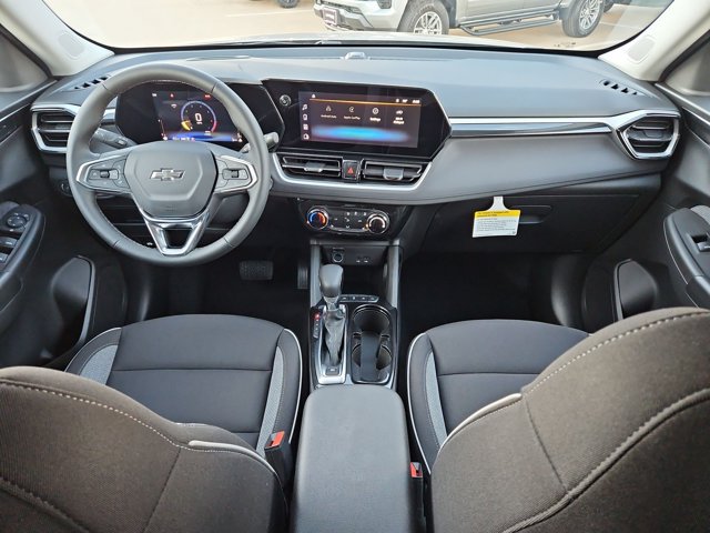 New 2026 Chevrolet TrailBlazer LT w/ Midnight Edition AWD/4WD image 14
