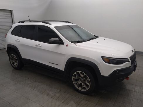 Used 2020 Jeep Cherokee Trailhawk AWD/4WD image 11