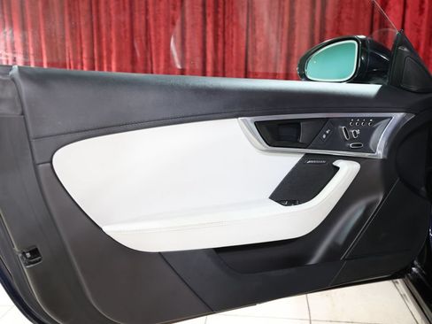 Used 2020 Jaguar F-TYPE Coupe RWD image 11