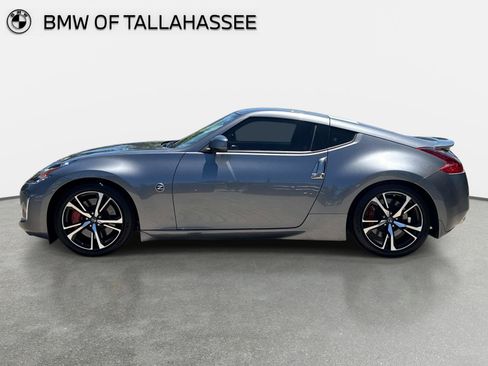 Used 2020 Nissan 370Z Touring Sport RWD image 9