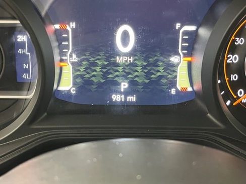 Used 2026 Jeep Gladiator Sport image 27