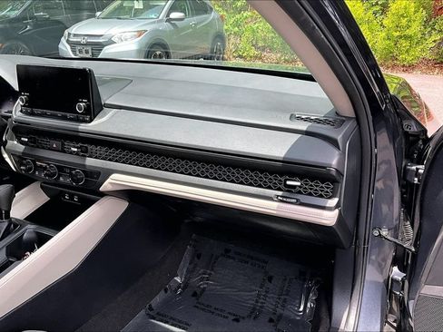 Used 2025 Honda Accord SE image 20