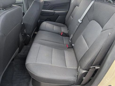 Used 2023 Chevrolet Colorado Trail Boss w/ Technology Package AWD/4WD image 17