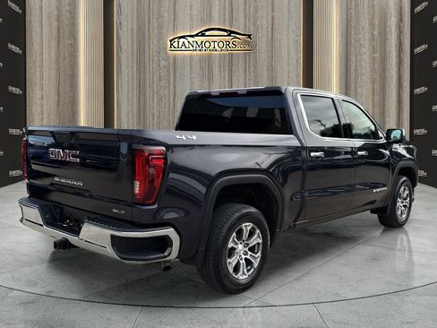 Used 2025 GMC Sierra 1500 SLT image 10