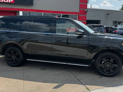 Used 2020 Ford Expedition Max XLT w/ Equipment Group 202A AWD/4WD image 4