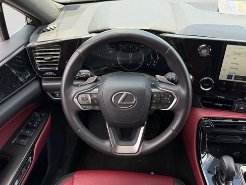 Certified 2024 Lexus NX 250 FWD w/ Towing Package (2000 Lbs) image 18