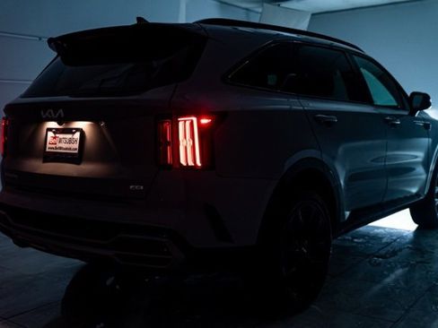 Used 2023 Kia Sorento SX image 41