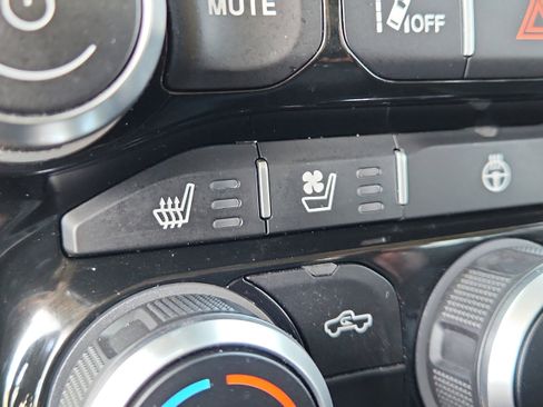 Used 2021 RAM 1500 Laramie AWD/4WD image 24