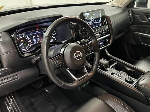 Used 2023 Nissan Pathfinder SL w/ SL Premium Package AWD/4WD image 24