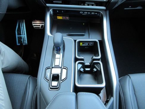 New 2026 Lexus TX 500h AWD image 48