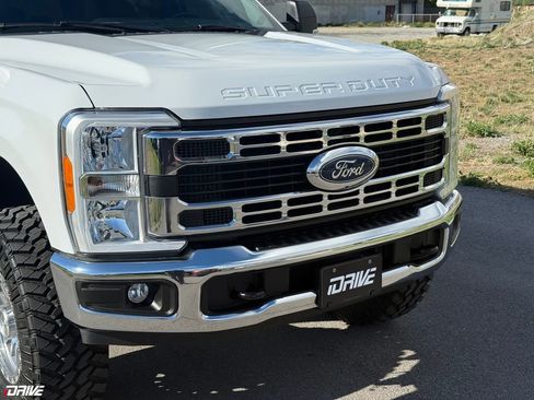Used 2023 Ford F350 XLT AWD/4WD image 5