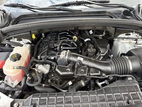 Used 2023 Jeep Grand Cherokee L Laredo image 32