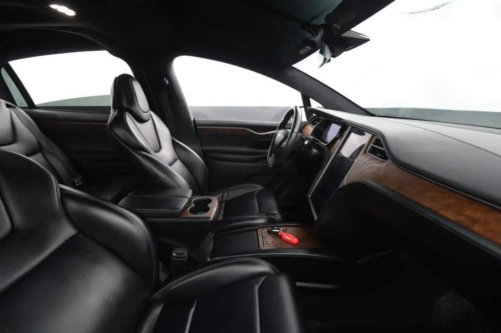 Used 2020 Tesla Model X Long Range AWD/4WD image 46