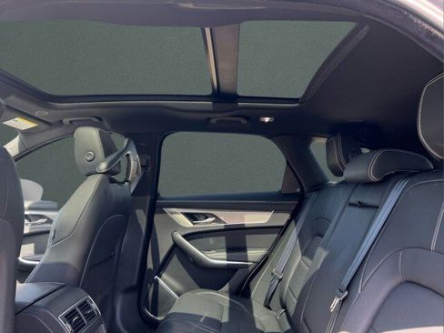 Used 2025 Jaguar F-PACE R-Dynamic S image 17