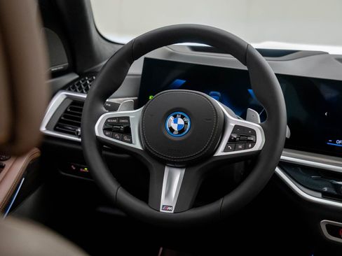 New 2026 BMW X5 xDrive50e w/ M Sport Package image 12