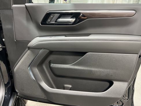 New 2026 Chevrolet Tahoe LS w/ LPO, Dark Essentials Package RWD image 10