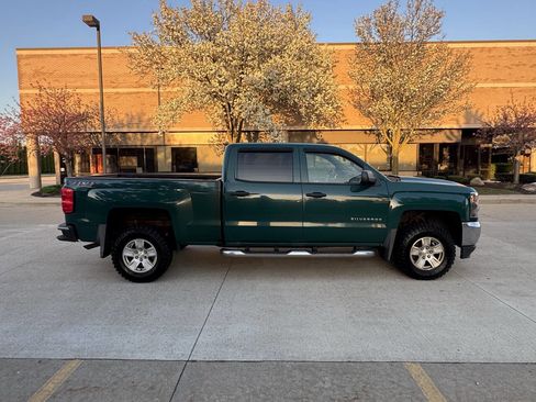 Used 2018 Chevrolet Silverado 1500 LT w/ True North Edition AWD/4WD image 7