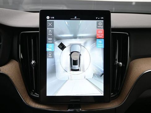 New 2026 Volvo XC60 B5 Plus w/ Protection Package Premier image 22