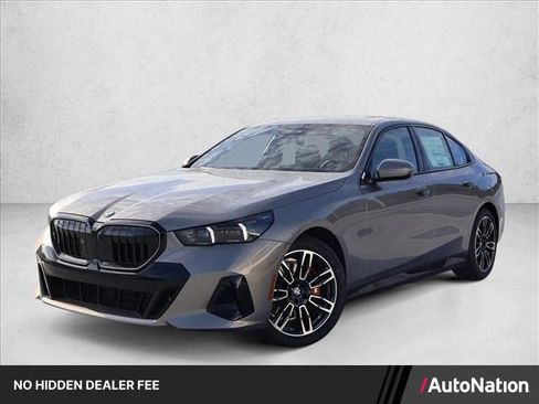 New 2027 BMW 530i xDrive w/ M Sport Package AWD/4WD image 1