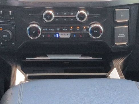 Used 2024 Ford F250 Lariat w/ Lariat Ultimate Package AWD/4WD image 19
