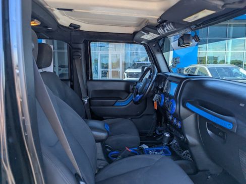 Used 2016 Jeep Wrangler Unlimited Sport w/ Quick Order Package 24S AWD/4WD image 36