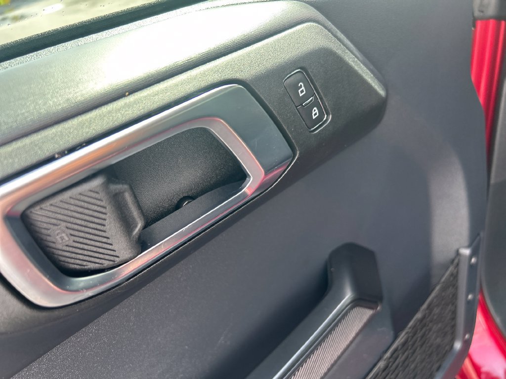 Used 2025 Ford Bronco Badlands AWD/4WD image 14