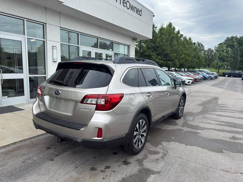 Used 2015 Subaru Outback 2.5i Limited AWD/4WD image 3