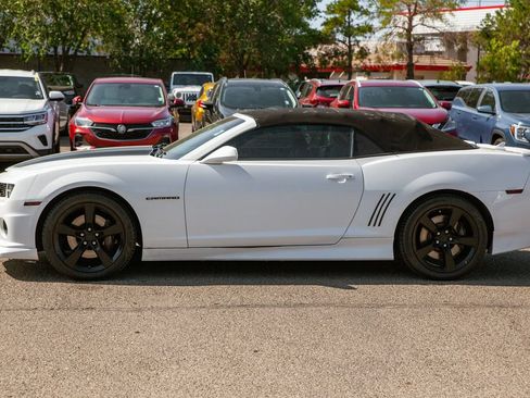 Used 2012 Chevrolet Camaro SS RWD image 8
