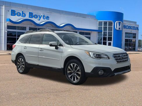 Used 2017 Subaru Outback 2.5i Limited AWD/4WD image 3