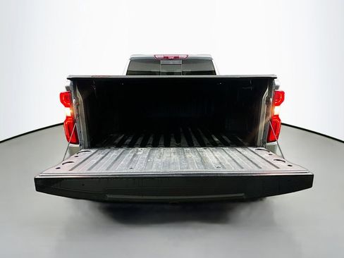 Used 2023 Chevrolet Silverado 1500 High Country w/ High Country Premium Package AWD/4WD image 36