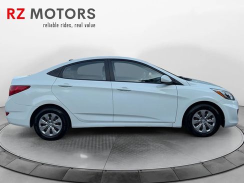 Used 2016 Hyundai Accent SE FWD image 6