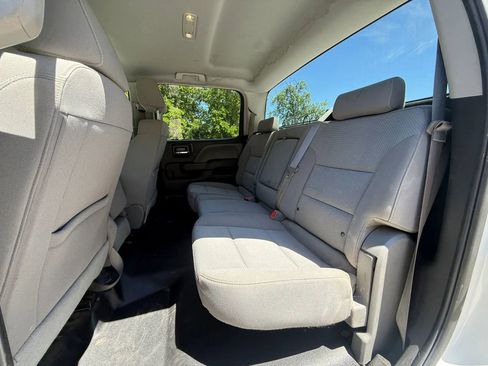 Used 2016 Chevrolet Silverado 2500 W/T w/ WT Convenience Package AWD/4WD image 11