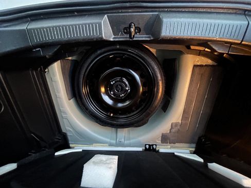 Used 2015 Chevrolet Sonic LT image 23