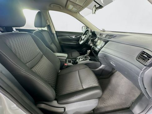 Used 2018 Nissan Rogue S FWD image 28