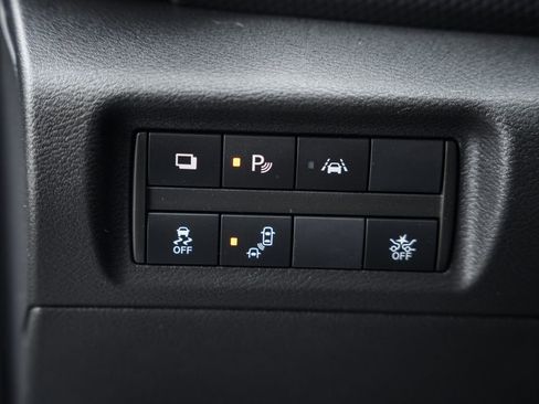 Used 2022 Nissan Kicks S image 34