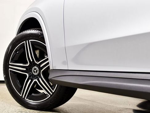 New 2026 Mercedes-Benz GLC 300 image 15