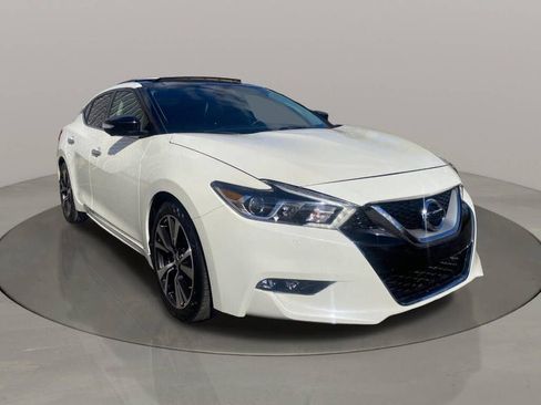 Used 2017 Nissan Maxima Platinum image 8