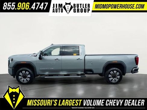 Used 2024 GMC Sierra 2500 Denali w/ Denali Reserve Package image 2