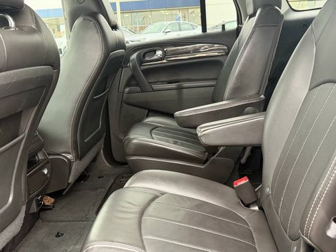 Used 2016 Buick Enclave Leather image 11