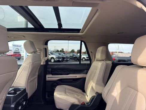Used 2024 Ford Expedition Max Platinum image 35