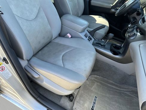 Used 2010 Toyota RAV4 2WD image 18