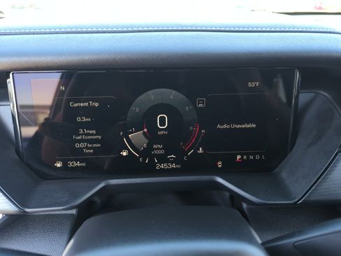 Used 2024 GMC Acadia Elevation image 11