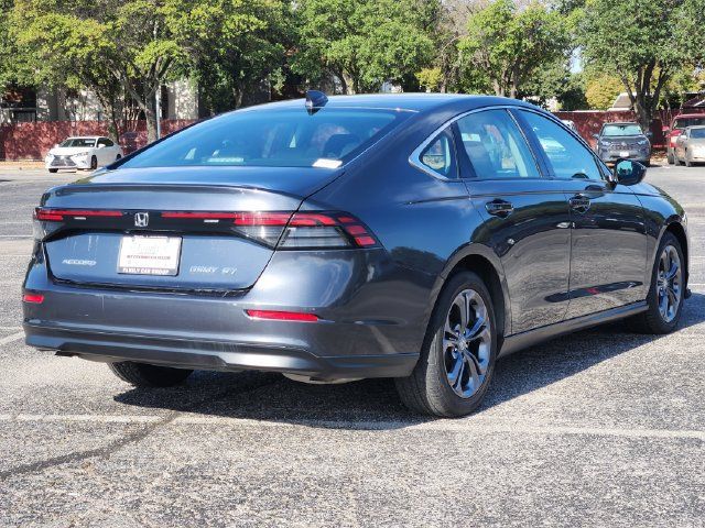 Used 2023 Honda Accord EX image 4