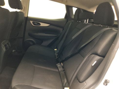 Used 2020 Nissan Rogue Sport S FWD image 18