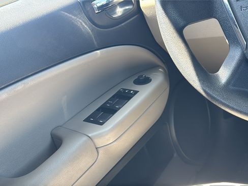 Used 2012 Dodge Caliber SXT FWD image 16