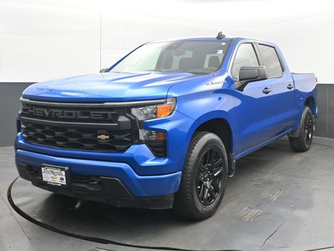 Used 2023 Chevrolet Silverado 1500 Custom image 4