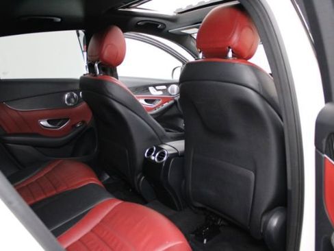 Used 2018 Mercedes-Benz GLC 300 4MATIC w/ AMG Line image 26