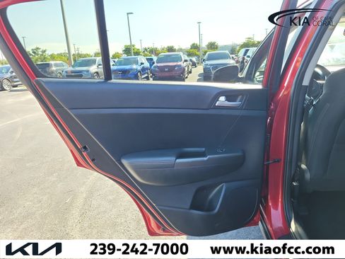 Used 2018 Kia Sportage LX FWD image 13