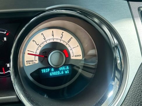 Used 2010 Ford Mustang GT Premium RWD image 14